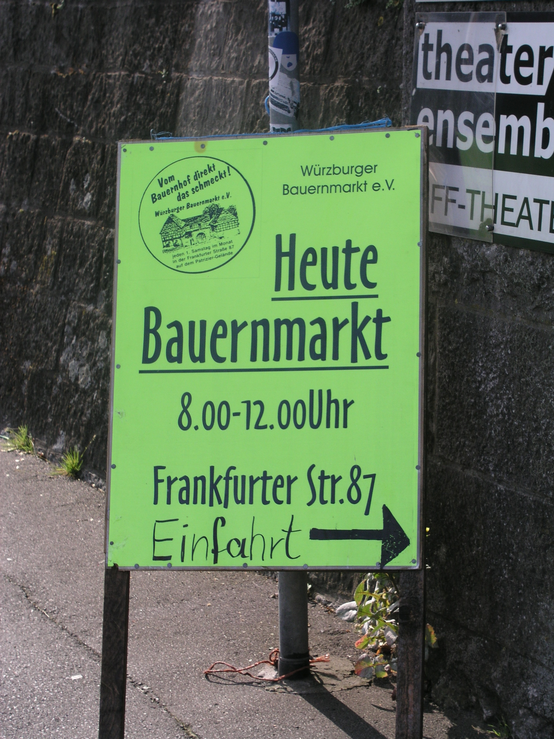 Schild Bauernmarkt im Bürgerbräu